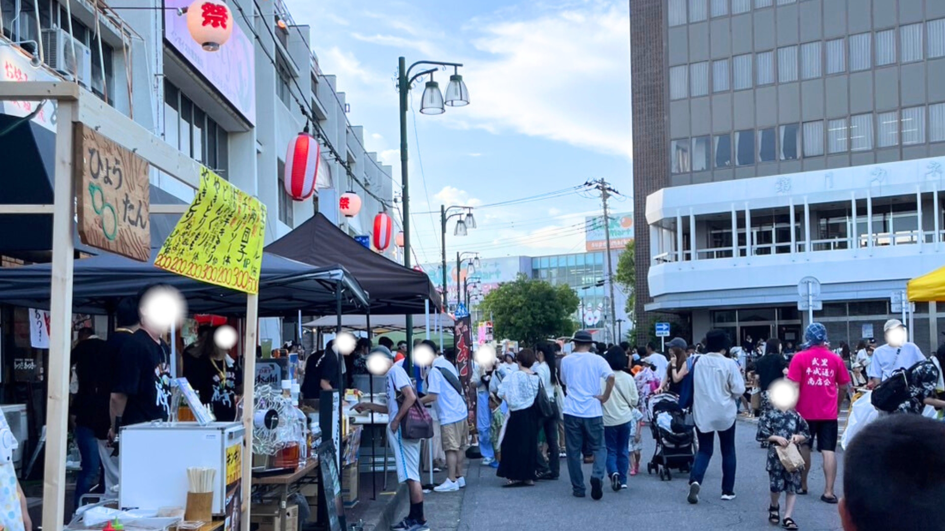 武里駅西口ロータリー:露店(2025年7月26日撮影)