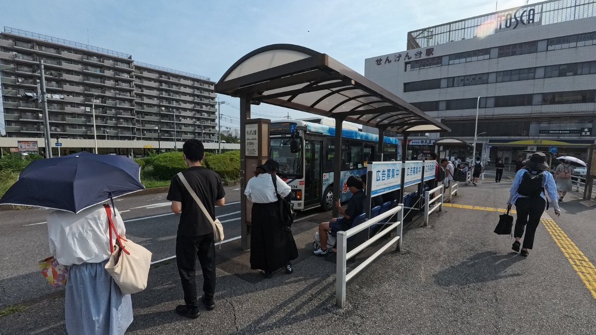 せんげん台駅西口:1番バス乗り場