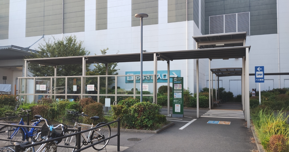イオンモール春日部バス停【E立体駐車場1階連絡通路付近】