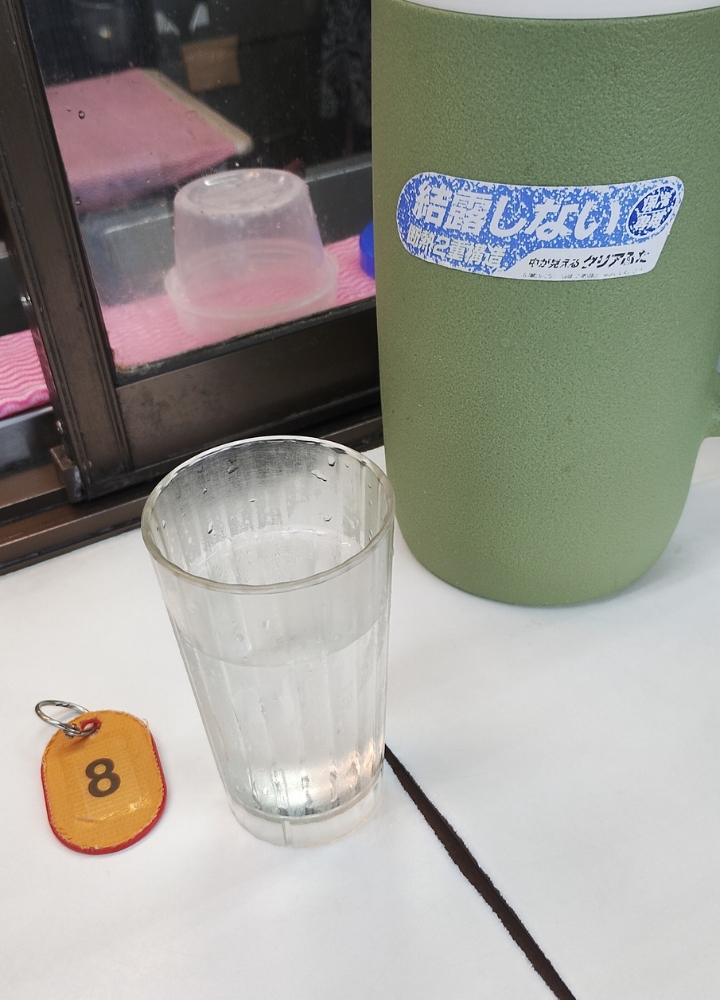 春日部駅「東武らーめん」カウンター：番号札